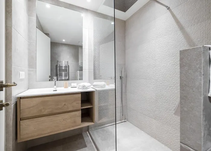 Matisse 100m Near The Sea - Happy * Antibes