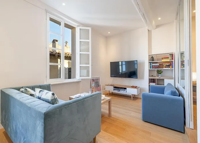 Matisse 100m Near The Sea - Happy Apartamento