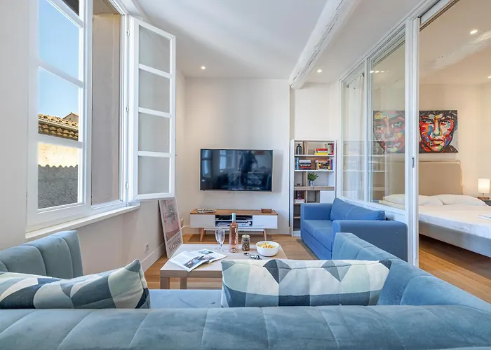 Matisse 100m Near The Sea - Happy Apartamento *