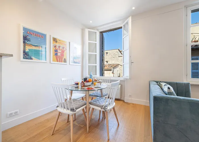 Matisse 100m Near The Sea - Happy Apartamento *