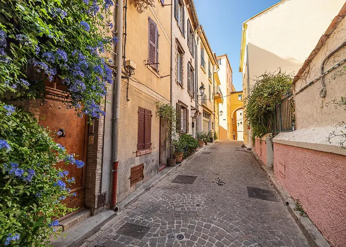 Lejlighed Matisse 100m Near The Sea - Happy