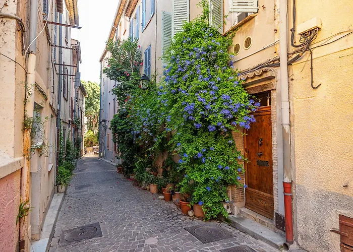 Διαμέρισμα Matisse 100m Near The Sea - Happy *